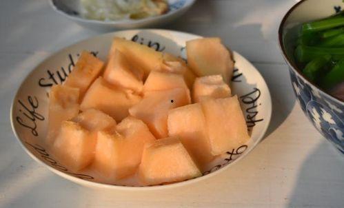 吃哈密瓜早餐,清新滋味开启美好一天