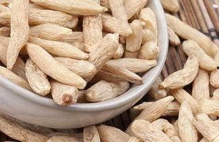 麦冬和爸爸吃瓜,麦冬与爸爸的甜蜜瓜趣时光