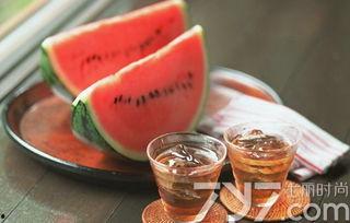 吃瓜爱吐籽,吃瓜爱吐籽，品味生活点滴