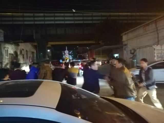 女人开车吃瓜视频大全,趣味横生瞬间集锦